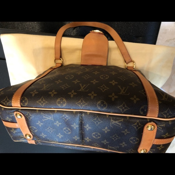 Authentic Louis Vuitton Stressa GM! - Picture 2 of 9